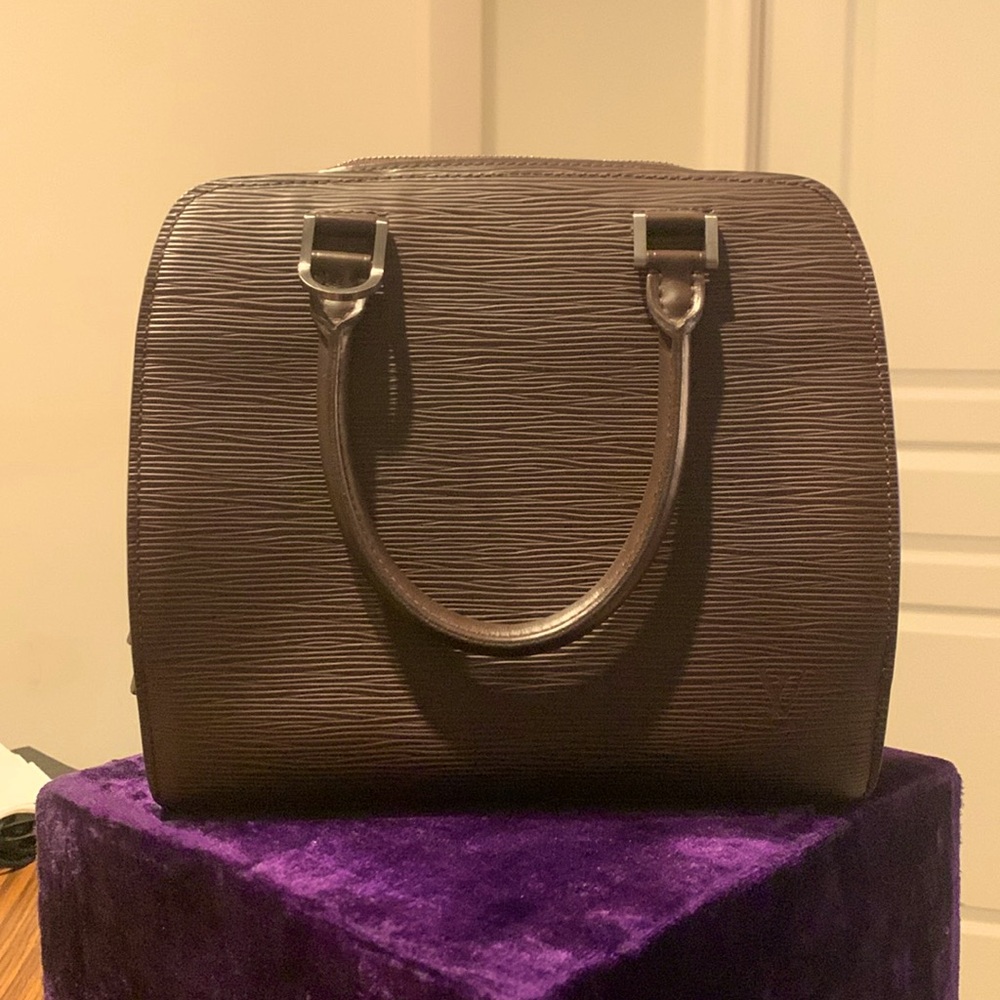 Authentic Louis Vuitton Brown Epi Pont-Neuf Top Handle Bag